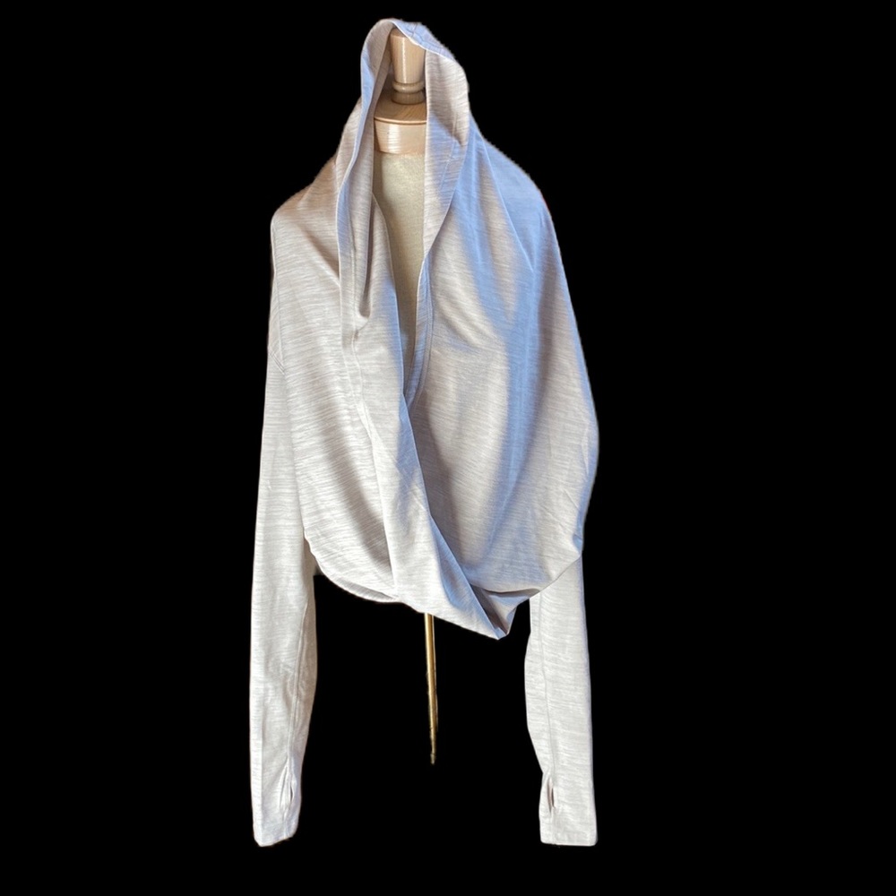 ZYIA Active Yoga Shawl Medium NWOT